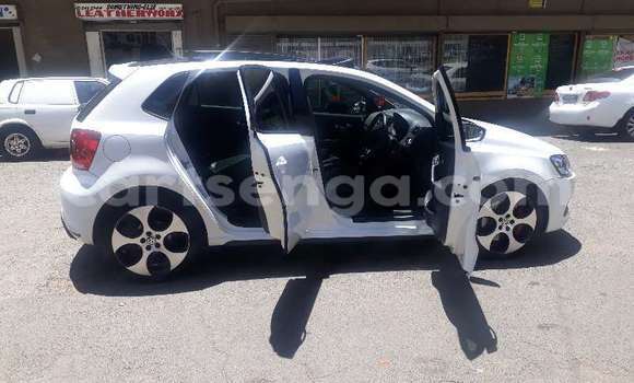 Buy Used Volkswagen Polo White Car in Bhunya in Manzini Buy Used Volkswagen Polo White Car in Bhunya in Manzini