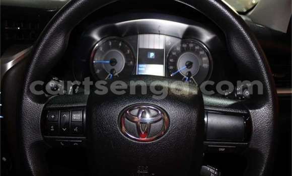 Buy Used Toyota Fortuner White Car in Mbabane in Manzini Buy Used Toyota Fortuner White Car in Mbabane in Manzini