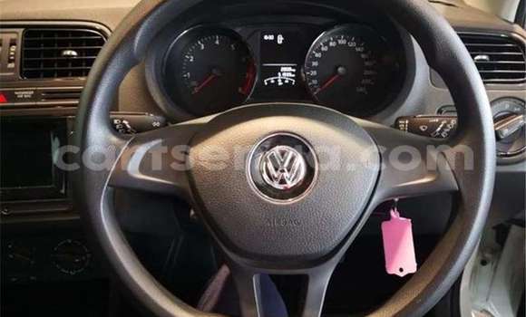 Buy Used Volkswagen Polo White Car in Bhunya in Manzini Buy Used Volkswagen Polo White Car in Bhunya in Manzini