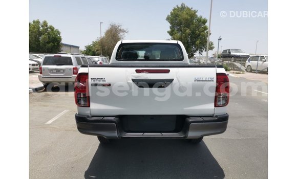 Acheter Import Voiture Toyota Hilux Blanc à Import - Dubai, Hhohho Acheter Import Voiture Toyota Hilux Blanc à Import - Dubai, Hhohho