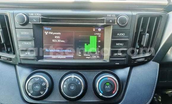 Acheter Occasion Voiture Toyota RAV4 Bleu à Mbabane, Manzini Acheter Occasion Voiture Toyota RAV4 Bleu à Mbabane, Manzini