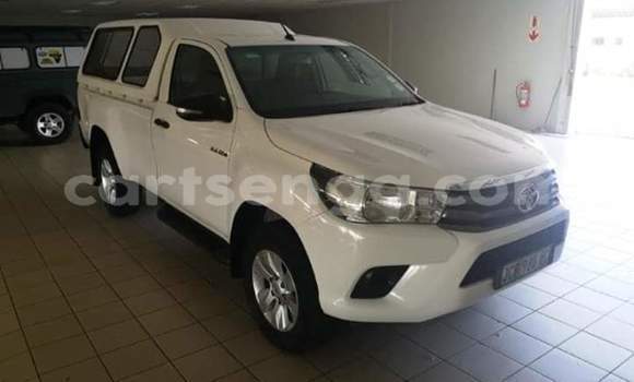 Acheter Occasion Voiture Toyota Hilux Blanc à Mbabane, Manzini Acheter Occasion Voiture Toyota Hilux Blanc à Mbabane, Manzini