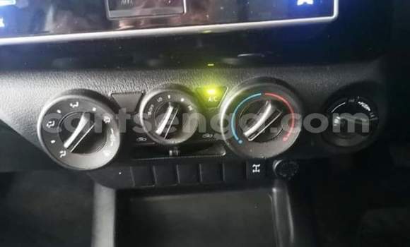 Acheter Occasion Voiture Toyota Hilux Blanc à Mbabane, Manzini Acheter Occasion Voiture Toyota Hilux Blanc à Mbabane, Manzini