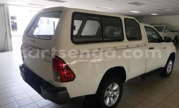 Acheter Occasion Voiture Toyota Hilux Blanc à Mbabane, Manzini Acheter Occasion Voiture Toyota Hilux Blanc à Mbabane, Manzini
