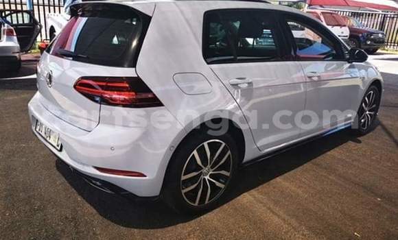 Acheter Occasion Voiture Volkswagen Golf R Blanc à Mbabane, Manzini Acheter Occasion Voiture Volkswagen Golf R Blanc à Mbabane, Manzini