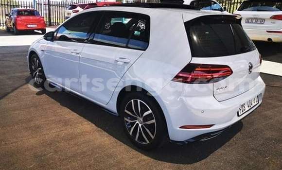 Acheter Occasion Voiture Volkswagen Golf R Blanc à Mbabane, Manzini Acheter Occasion Voiture Volkswagen Golf R Blanc à Mbabane, Manzini