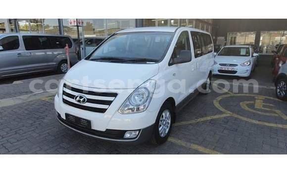 Acheter Occasion Voiture Hyundai H1 Blanc à Mbabane, Manzini Acheter Occasion Voiture Hyundai H1 Blanc à Mbabane, Manzini