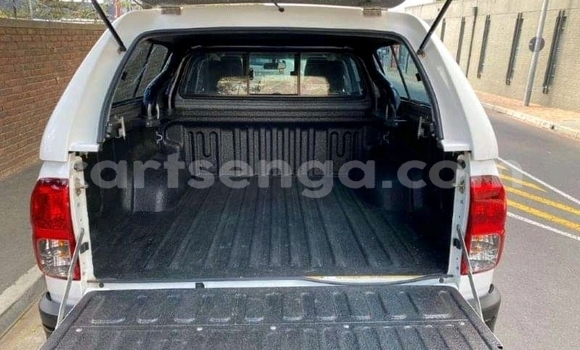 Acheter Occasion Voiture Toyota Hilux Blanc à Ezulwini, Hhohho Acheter Occasion Voiture Toyota Hilux Blanc à Ezulwini, Hhohho