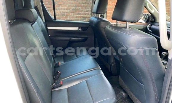 Acheter Occasion Voiture Toyota Hilux Blanc à Ezulwini, Hhohho Acheter Occasion Voiture Toyota Hilux Blanc à Ezulwini, Hhohho