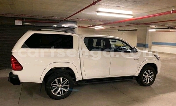 Acheter Occasion Voiture Toyota Hilux Blanc à Ezulwini, Hhohho Acheter Occasion Voiture Toyota Hilux Blanc à Ezulwini, Hhohho