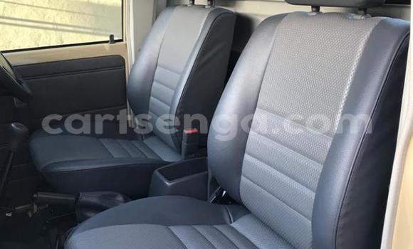 Buy Used Toyota Land Cruiser Beige Car in Ezulwini in Hhohho Buy Used Toyota Land Cruiser Beige Car in Ezulwini in Hhohho