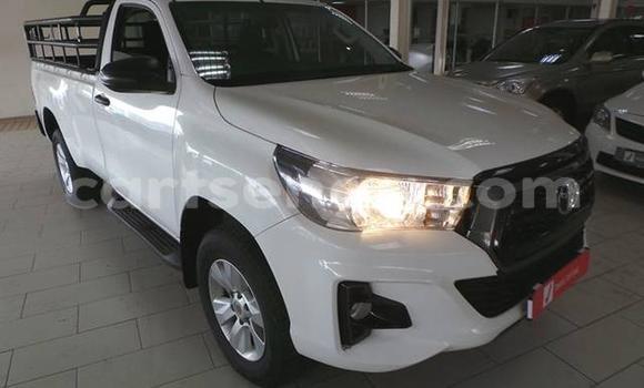 Acheter Occasion Voiture Toyota Hilux Blanc à Mbabane, Manzini Acheter Occasion Voiture Toyota Hilux Blanc à Mbabane, Manzini