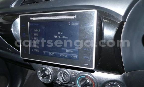 Acheter Occasion Voiture Toyota Hilux Blanc à Mbabane, Manzini Acheter Occasion Voiture Toyota Hilux Blanc à Mbabane, Manzini