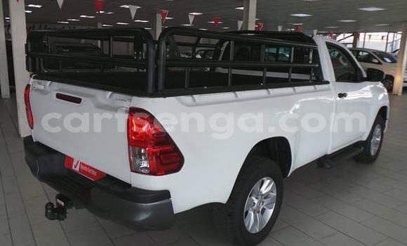 Acheter Occasion Voiture Toyota Hilux Blanc à Mbabane, Manzini Acheter Occasion Voiture Toyota Hilux Blanc à Mbabane, Manzini