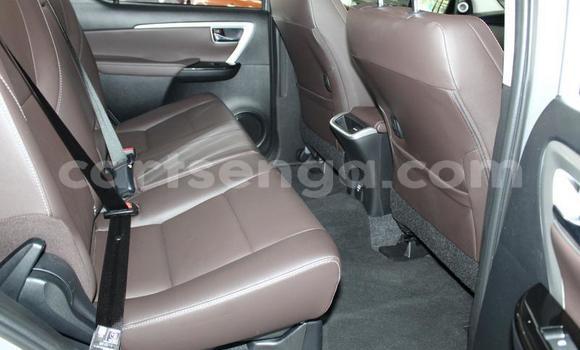 Acheter Occasion Voiture Toyota Fortuner Gris à Mbabane, Manzini Acheter Occasion Voiture Toyota Fortuner Gris à Mbabane, Manzini