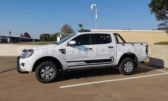 Nunua Ilio tumika Ford Ranger White Gari ndani ya Ezulwini nchini Hhohho Nunua Ilio tumika Ford Ranger White Gari ndani ya Ezulwini nchini Hhohho