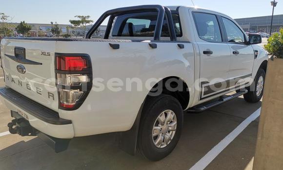 Nunua Ilio tumika Ford Ranger White Gari ndani ya Ezulwini nchini Hhohho Nunua Ilio tumika Ford Ranger White Gari ndani ya Ezulwini nchini Hhohho