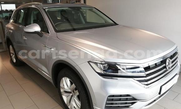 Nunua Ilio tumika Volkswagen Touareg Silver Gari ndani ya Mbabane nchini Manzini Nunua Ilio tumika Volkswagen Touareg Silver Gari ndani ya Mbabane nchini Manzini