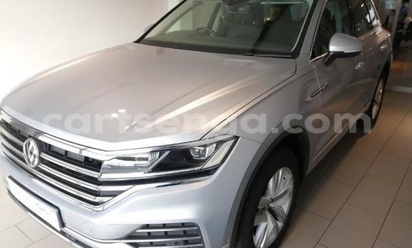 Nunua Ilio tumika Volkswagen Touareg Silver Gari ndani ya Mbabane nchini Manzini Nunua Ilio tumika Volkswagen Touareg Silver Gari ndani ya Mbabane nchini Manzini