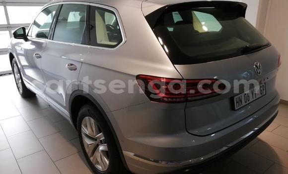 Nunua Ilio tumika Volkswagen Touareg Silver Gari ndani ya Mbabane nchini Manzini Nunua Ilio tumika Volkswagen Touareg Silver Gari ndani ya Mbabane nchini Manzini