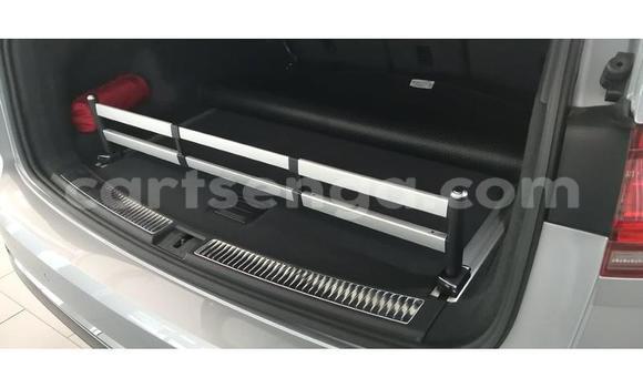 Nunua Ilio tumika Volkswagen Touareg Silver Gari ndani ya Mbabane nchini Manzini Nunua Ilio tumika Volkswagen Touareg Silver Gari ndani ya Mbabane nchini Manzini