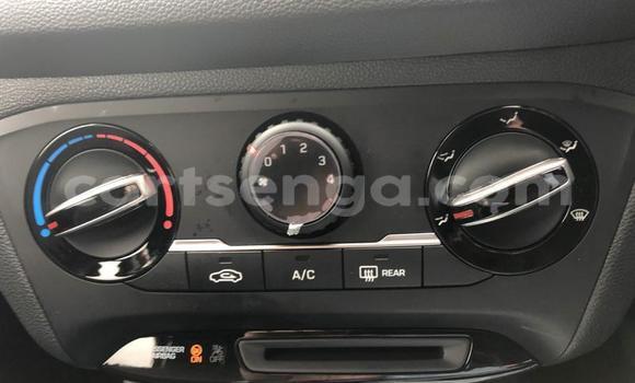 Nunua Ilio tumika Hyundai i20 Beige Gari ndani ya Ezulwini nchini Hhohho Nunua Ilio tumika Hyundai i20 Beige Gari ndani ya Ezulwini nchini Hhohho