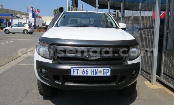 Acheter Occasion Voiture Toyota Hilux Blanc à Mbabane, Manzini Acheter Occasion Voiture Toyota Hilux Blanc à Mbabane, Manzini