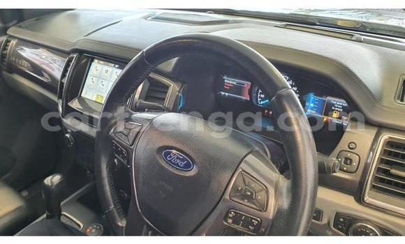 Nunua Ilio tumika Ford Everest White Gari ndani ya Manzini nchini Manzini Nunua Ilio tumika Ford Everest White Gari ndani ya Manzini nchini Manzini