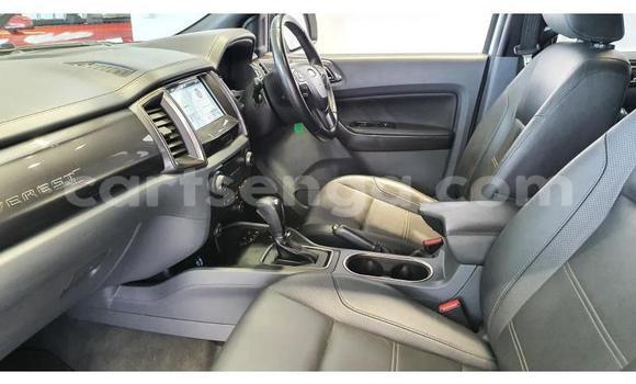 Nunua Ilio tumika Ford Everest White Gari ndani ya Manzini nchini Manzini Nunua Ilio tumika Ford Everest White Gari ndani ya Manzini nchini Manzini