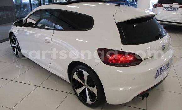 Nunua Ilio tumika Volkswagen Scirocco White Gari ndani ya Mbabane nchini Manzini Nunua Ilio tumika Volkswagen Scirocco White Gari ndani ya Mbabane nchini Manzini