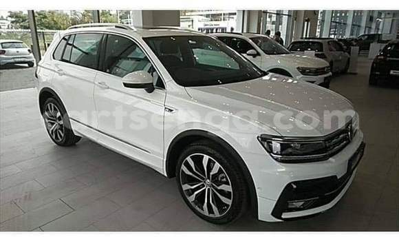 Acheter Occasion Voiture Volkswagen Tiguan Blanc à Ezulwini, Hhohho Acheter Occasion Voiture Volkswagen Tiguan Blanc à Ezulwini, Hhohho