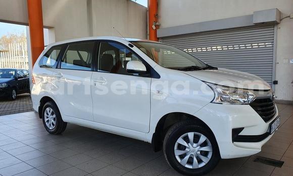Nunua Ilio tumika Toyota Avanza White Gari ndani ya Mbabane nchini Manzini Nunua Ilio tumika Toyota Avanza White Gari ndani ya Mbabane nchini Manzini