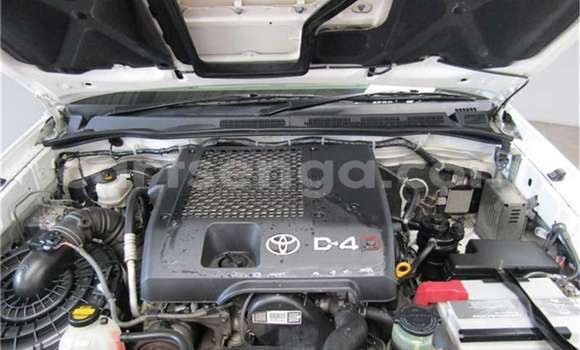 Buy Used Toyota Fortuner White Car in Bhunya in Manzini Buy Used Toyota Fortuner White Car in Bhunya in Manzini