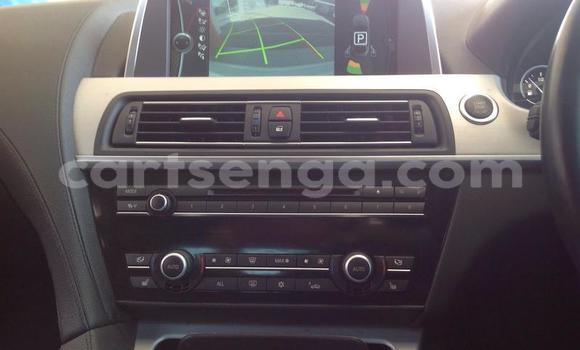 Nunua Ilio tumika BMW M6 White Gari ndani ya Mbabane nchini Manzini Nunua Ilio tumika BMW M6 White Gari ndani ya Mbabane nchini Manzini