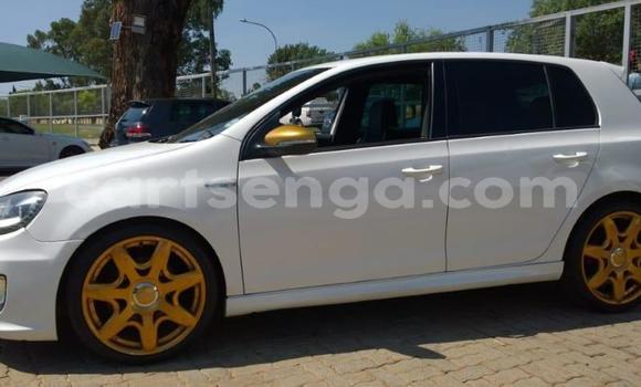 Acheter Occasion Voiture Volkswagen Golf Blanc à Ezulwini, Hhohho Acheter Occasion Voiture Volkswagen Golf Blanc à Ezulwini, Hhohho