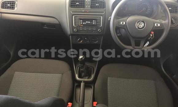 Nunua Ilio tumika Volkswagen Polo White Gari ndani ya Manzini nchini Manzini Nunua Ilio tumika Volkswagen Polo White Gari ndani ya Manzini nchini Manzini