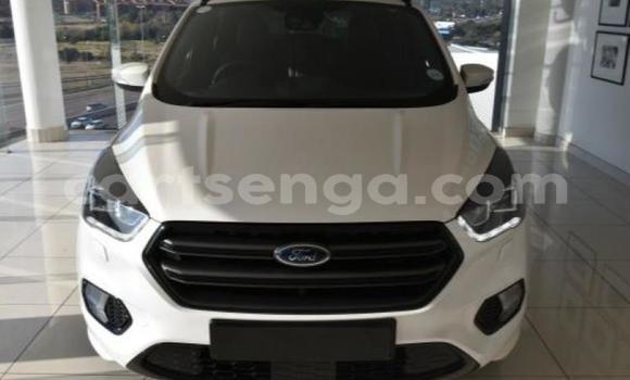 Nunua Ilio tumika Ford Kuga White Gari ndani ya Mbabane nchini Manzini Nunua Ilio tumika Ford Kuga White Gari ndani ya Mbabane nchini Manzini