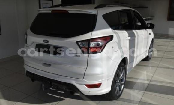 Nunua Ilio tumika Ford Kuga White Gari ndani ya Mbabane nchini Manzini Nunua Ilio tumika Ford Kuga White Gari ndani ya Mbabane nchini Manzini