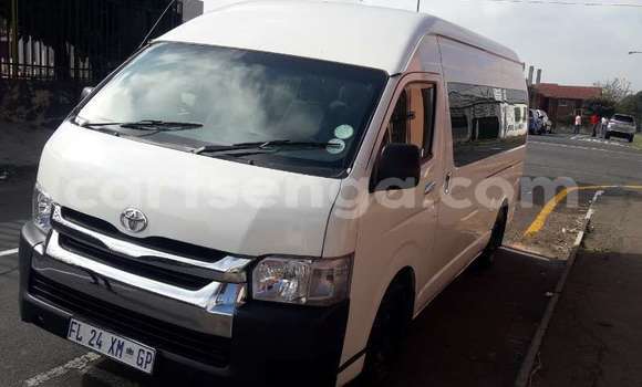 Buy Used Toyota Model F White Car in Bhunya in Manzini Buy Used Toyota Model F White Car in Bhunya in Manzini