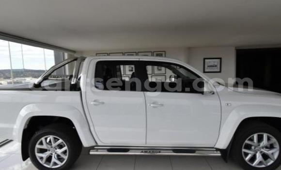 Nunua Ilio tumika Volkswagen Amarok White Gari ndani ya Mbabane nchini Manzini Nunua Ilio tumika Volkswagen Amarok White Gari ndani ya Mbabane nchini Manzini