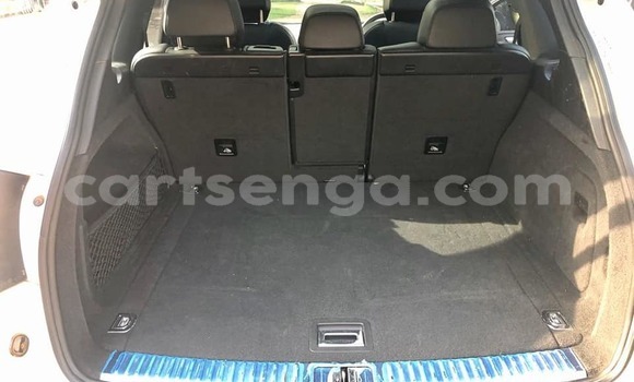 Buy Used Porsche Cayenne White Car in Manzini in Manzini Buy Used Porsche Cayenne White Car in Manzini in Manzini