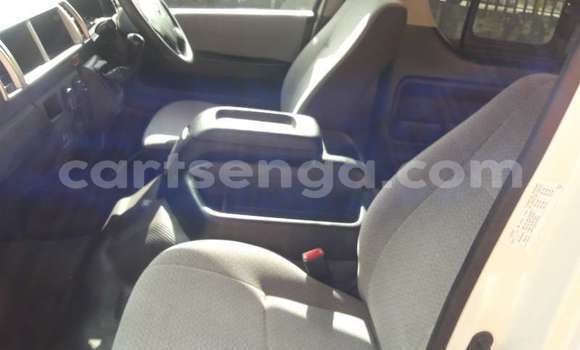 Buy Used Toyota Model F White Car in Bhunya in Manzini Buy Used Toyota Model F White Car in Bhunya in Manzini