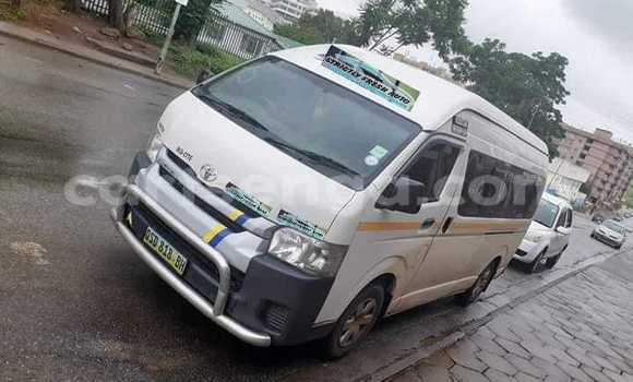 Buy Used Toyota Hiace White Car in Manzini in Manzini Buy Used Toyota Hiace White Car in Manzini in Manzini