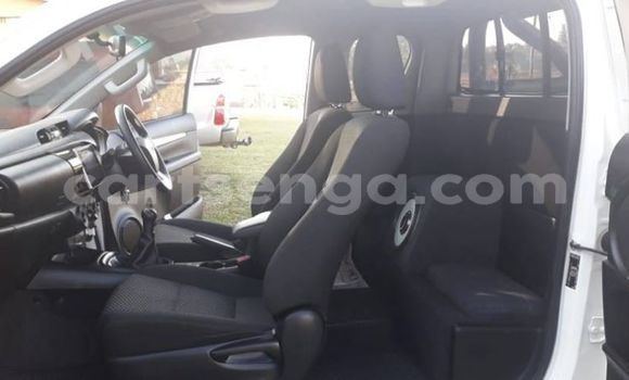 Buy Used Toyota Hilux White Car in Manzini in Manzini Buy Used Toyota Hilux White Car in Manzini in Manzini