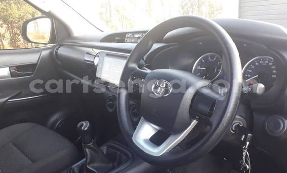 Buy Used Toyota Hilux White Car in Manzini in Manzini Buy Used Toyota Hilux White Car in Manzini in Manzini