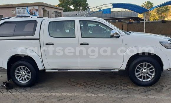 Buy Used Toyota Hilux White Car in Manzini in Manzini Buy Used Toyota Hilux White Car in Manzini in Manzini