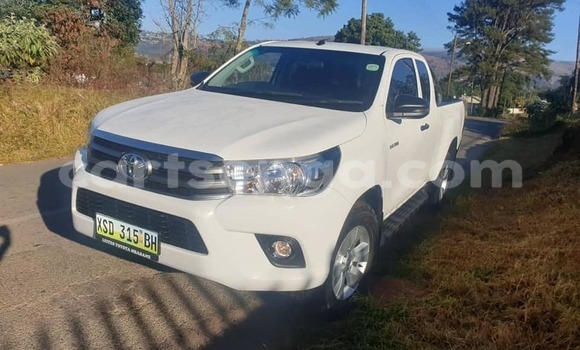 Buy Used Toyota Hilux White Car in Manzini in Manzini Buy Used Toyota Hilux White Car in Manzini in Manzini