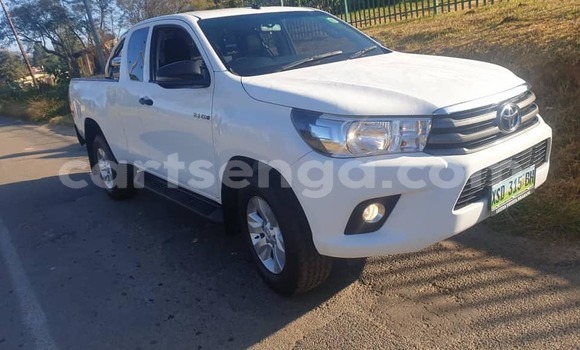 Buy Used Toyota Hilux White Car in Manzini in Manzini Buy Used Toyota Hilux White Car in Manzini in Manzini