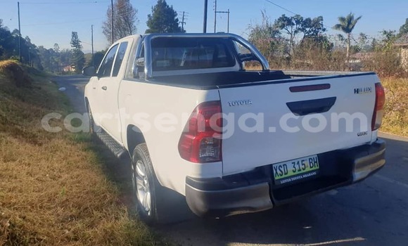 Buy Used Toyota Hilux White Car in Manzini in Manzini Buy Used Toyota Hilux White Car in Manzini in Manzini