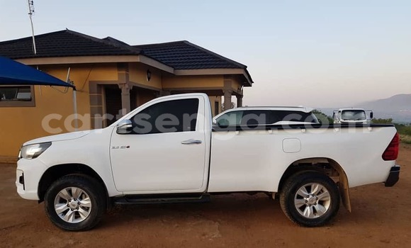 Buy Used Toyota Hilux White Car in Manzini in Manzini Buy Used Toyota Hilux White Car in Manzini in Manzini